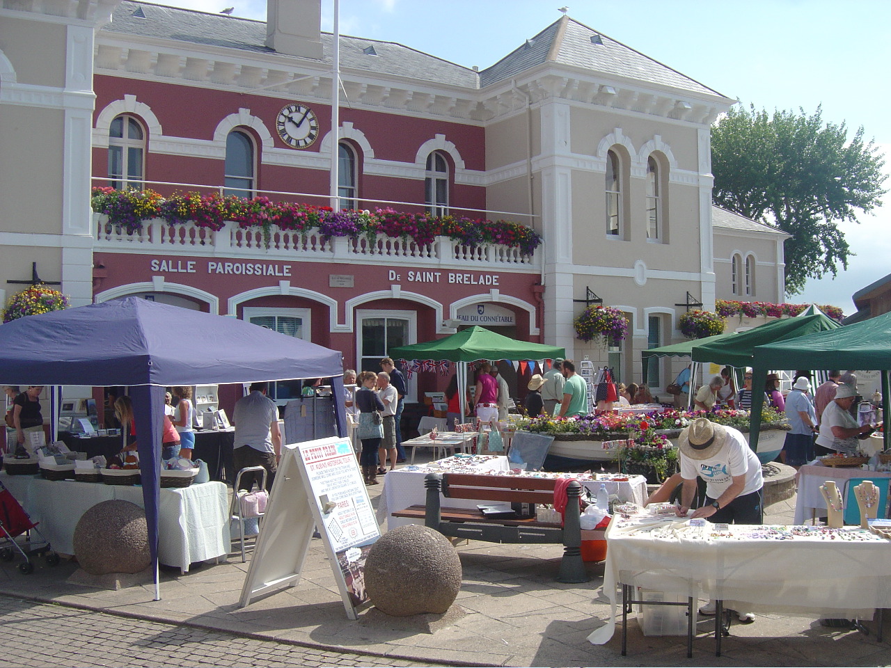 Island's Farm & Craft Market in St Aubin's